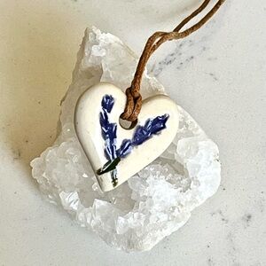 Clay heart necklace | Lavender flower pressed | Artisan | Flower necklace